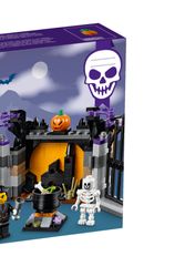 Cover Art for 5702015868457, Halloween Haunt Set 40260 by LEGO