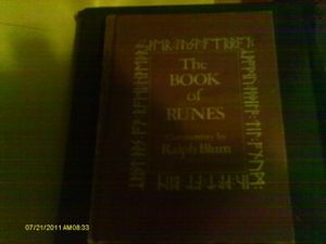 Cover Art for 9780718132187, Blum Ralph : Book of Runes by Ralph Blum