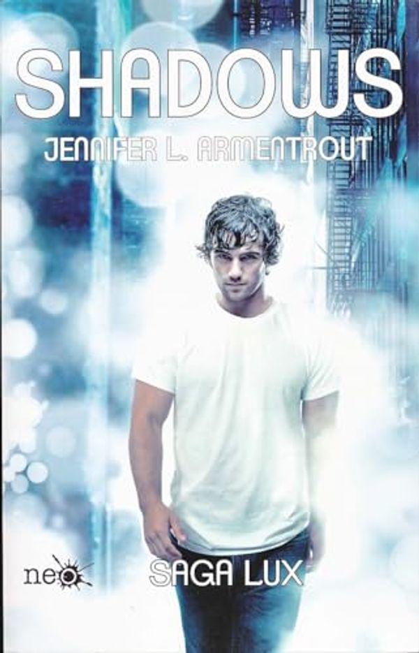 Cover Art for 9788416429530, Shadows by Jennifer L. Armentrout