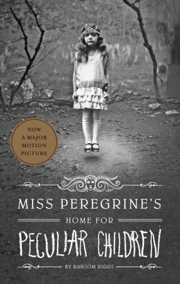 Cover Art for 9781594744761, Miss Peregrine's Home for Peculiar Children by Ransom Riggs