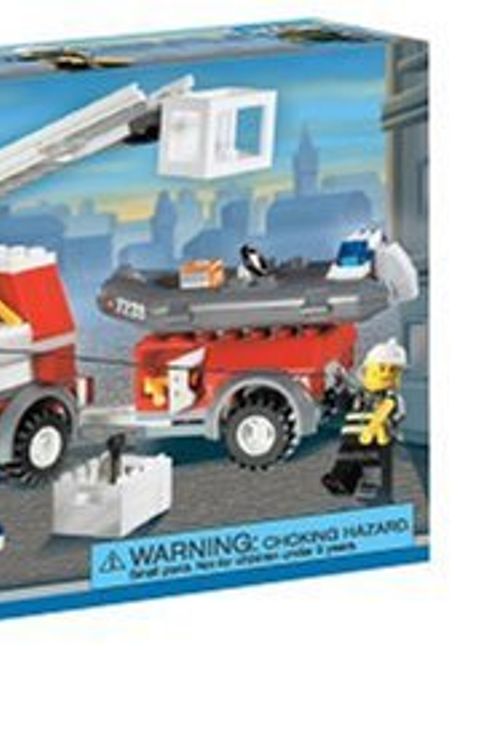 Cover Art for 0673419058049, Fire Truck Set 7239 by LEGO City