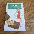 Cover Art for 9782012092761, Alice et le pickpocket (La Bibliothèque Verte) by Caroline Quine