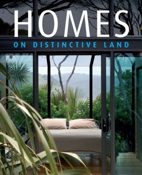 Cover Art for 9788495832733, Homes on Distinctive Land by Cristina Paredes