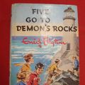 Cover Art for 9780340033708, Five Go to Demon's Rocks by Enid Blyton