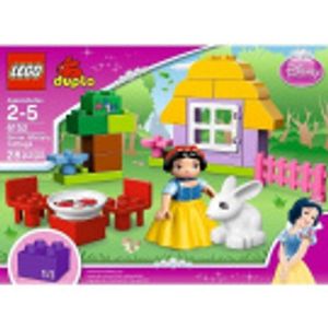 Cover Art for 5702014832770, Snow White's Cottage Set 6152 by Lego