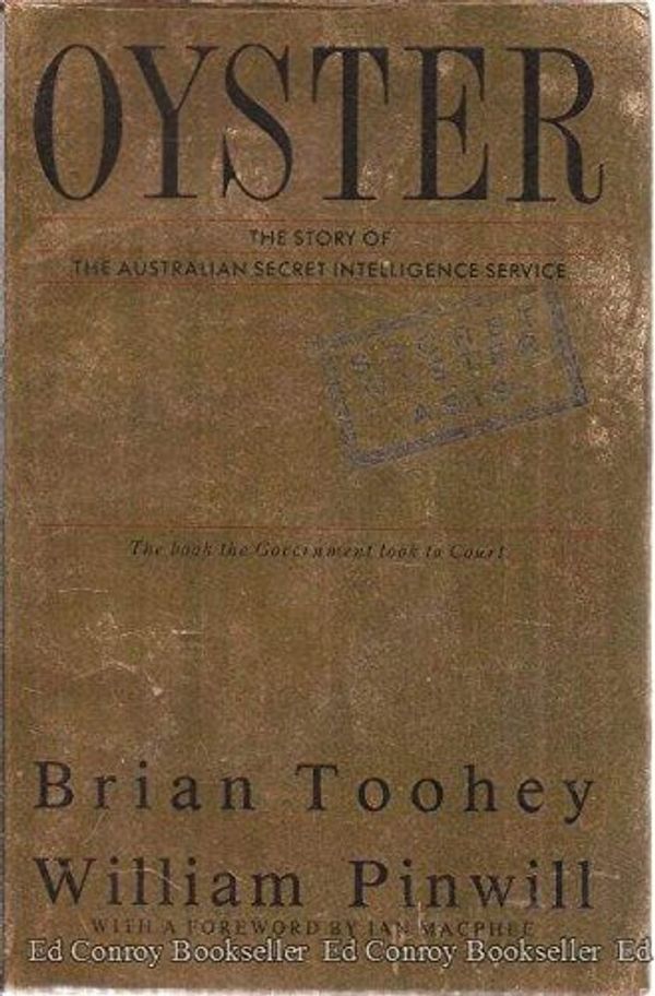Cover Art for 9781863300247, Tobruk 1941 : The Desert Siege by Brian and William Pinwill Toohey