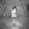 Cover Art for B01LWV19XO, Miss Peregrine, Tome 01 : Miss Peregrine et les enfants particuliers (French Edition) by Riggs, Ransom, Van Den Dries, Sidonie