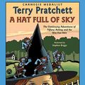 Cover Art for 9780060824655, A Hat Full of Sky by Terry Pratchett, Stephen Briggs, Terry Pratchett