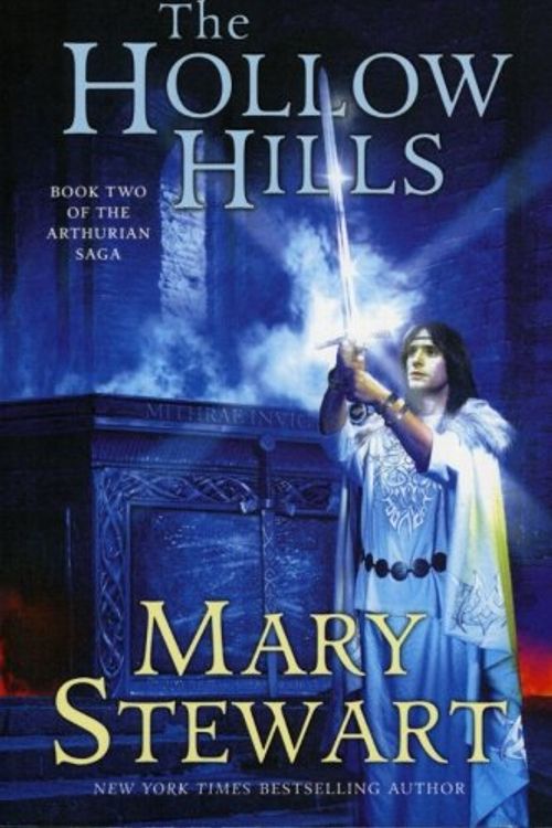 Cover Art for 9780340186114, The Hollow Hills by Mary Stewart