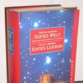Cover Art for 9783828968806, Sofies Welt / Sofies Lexikon im Schuber by Jostein Gaarder