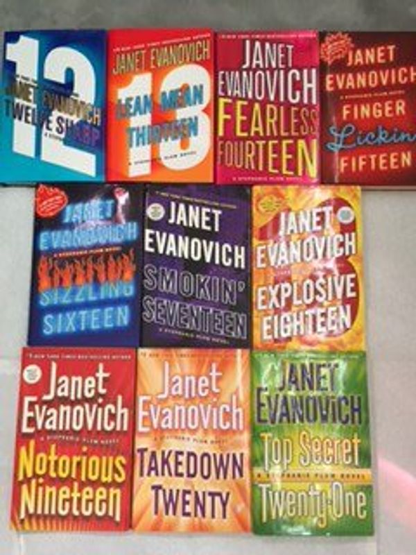 Cover Art for B0189H9CEK, Janet Evanovich, Stephanie Plum Set #12--#21: Twelve Sharp -- Top Secret Twenty-One by Janet Evanovich