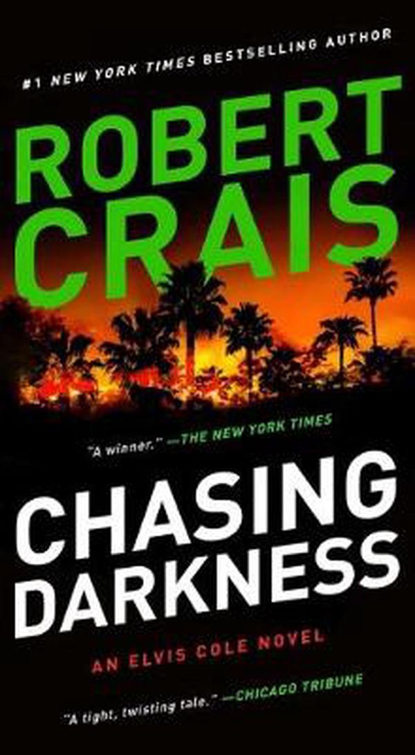 Cover Art for 9781982163822, Chasing Darkness by Robert Crais