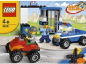 Cover Art for 5702014840294, Police Building Set Set 4636 by Lego