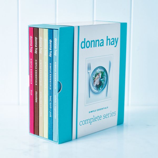 Cover Art for 9780000425164, Donna Hay Simple Essentials 6-Book Slipcase Set by Donna Hay