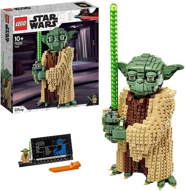 Cover Art for 5702016370775, Yoda Set 75255 by LEGO