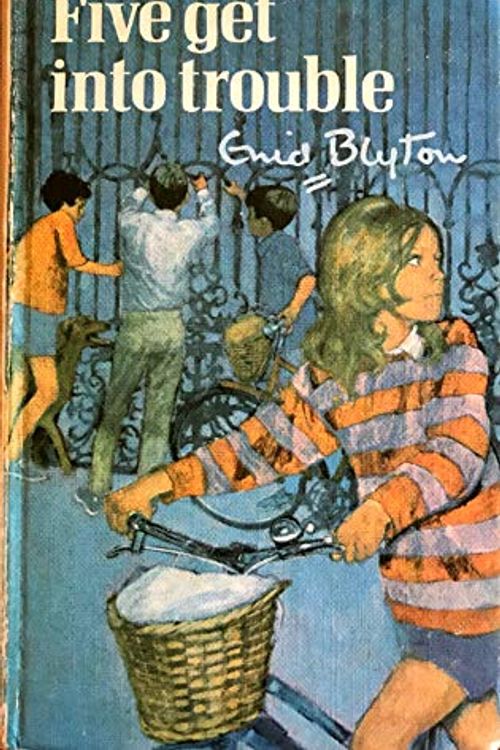 Cover Art for 9780340174968, Five Get into Trouble by Enid Blyton