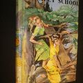 Cover Art for 9780550306517, Jane and the Chalet School by Brent-Dyer, Elinor M.