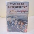 Cover Art for 9780340174890, Five Go to Smuggler's Top by Enid Blyton